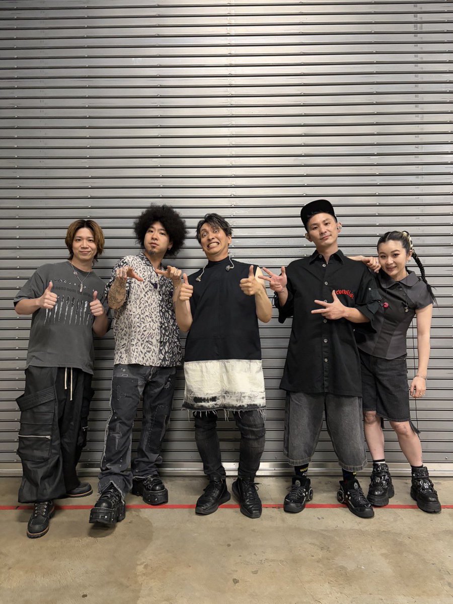 Yuki_Nara_217's tweet photo. 「ラブライブ！サンシャイン!! 
Guilty Kiss × Saint Snow TWO-MAN LIVE "VS"」

BURN BORN BANDの一員として
ギターで参加させて頂きました🎸🎸🎸

怒涛のセトリで激アツすぎて、最高過ぎました🔥
盛り上がりも半端なくて楽し過ぎました！！！
ありがとうございました🙇‍♂️

#GuiltyKiss #SaintSnow #GKSS_VS_Day1 #GKSS_VS_Day2