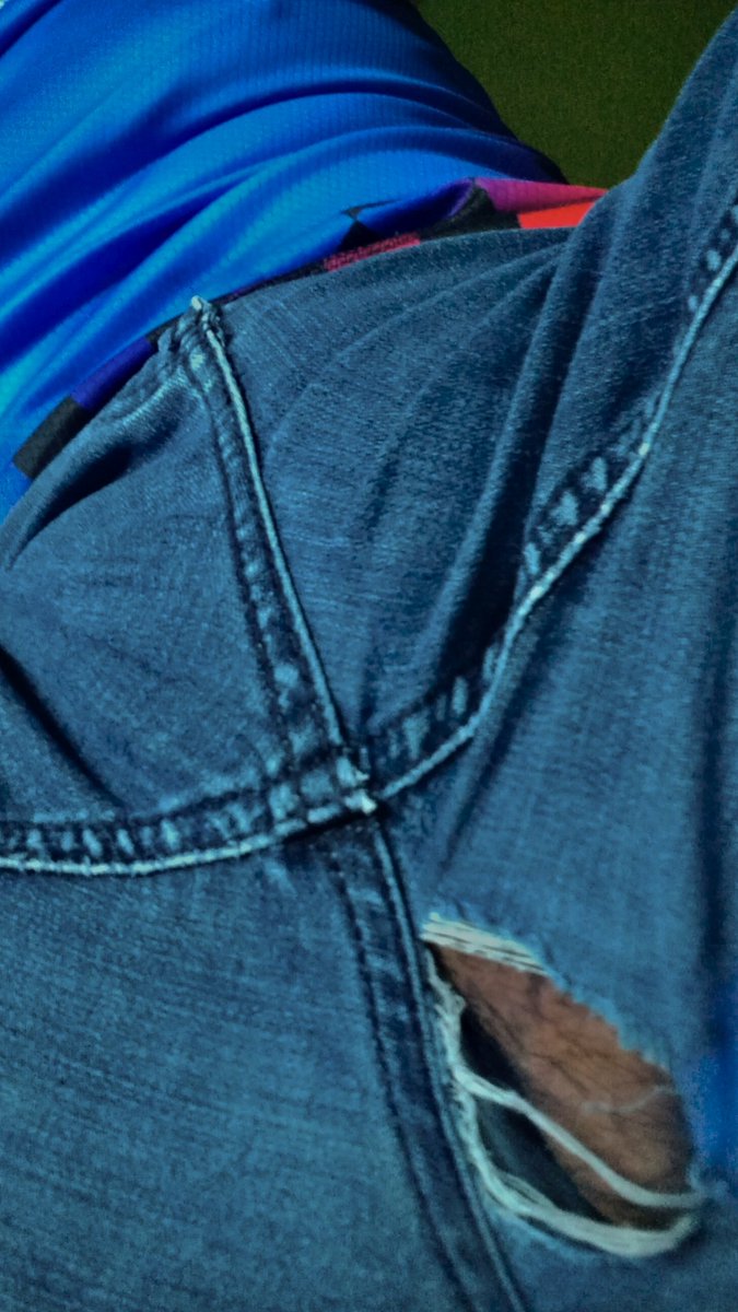 88ELO66's tweet photo. Quien me rompe el pantalón? https://t.co/nfT6cE9e3U