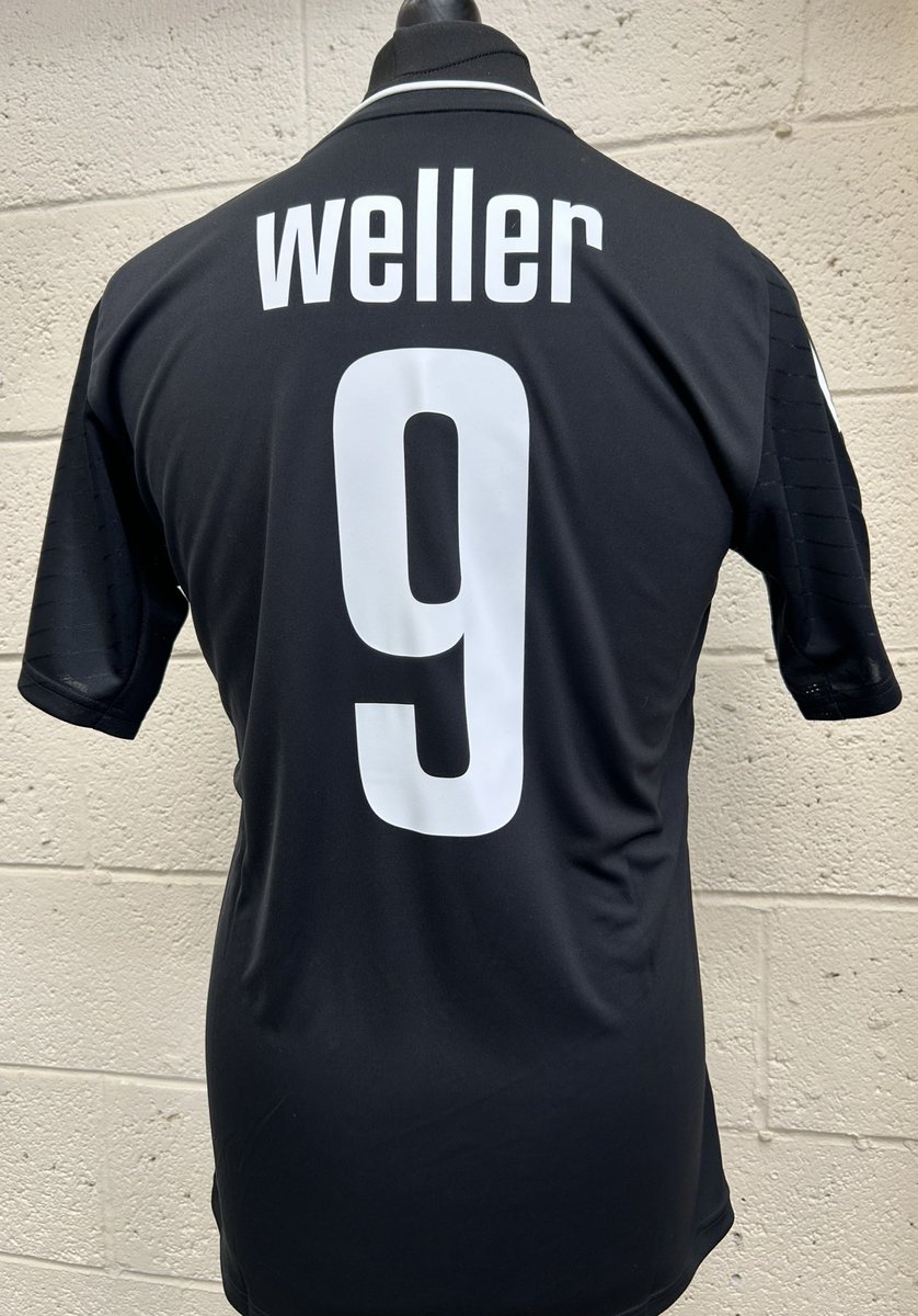 gibbo1012's tweet photo. Adidas custom Paul Weller Style Council football shirt 🤩🤩⚽️⚽️ #stylecouncil #weller #paulweller https://t.co/aQ8I7Gjzia