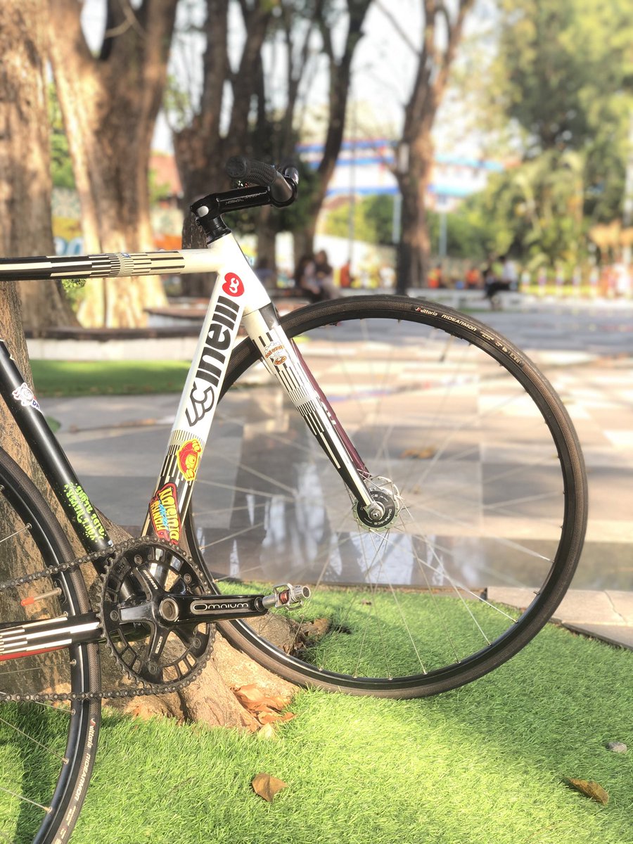 ncko_chndra's tweet photo. Barang kali ada yang iseng / minat ye kan ..
WTS Frameset Cinelli Mash Parallax Optical White size 54, harga 20jt 🙏🏼
Minat / Detail Bisa DM 
Kita jual santai aja #fnfjb https://t.co/aXZwOny7Y9