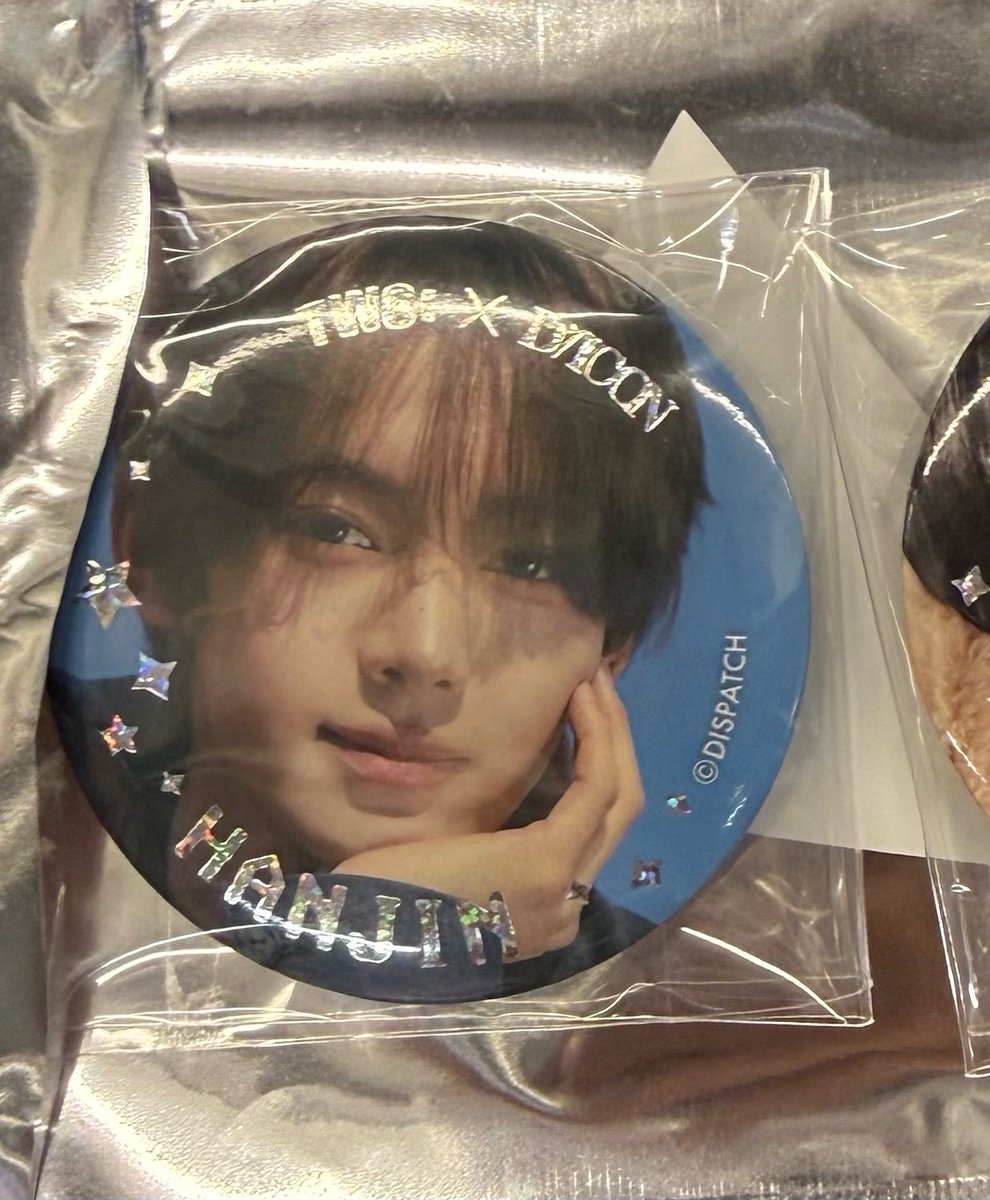 lee_21b's tweet photo. TWS D’/ICON DICON POPUP ポプア popup 交換

TIN BADGE
【譲】ハンジン
【求】ギョンミン

渋谷手渡し or 郵送

気軽にお声掛けください。 https://t.co/F3YmMZjSuy