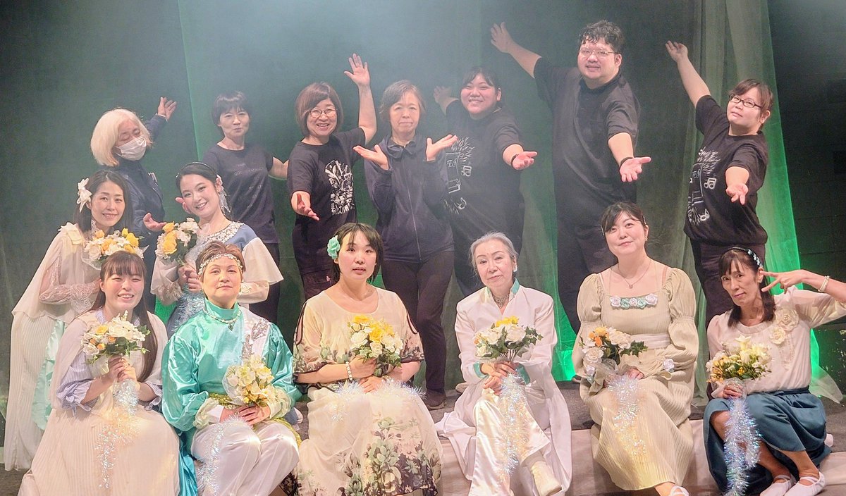 FES_1604's tweet photo. 『Circle of “F”』２回公演、無事に終了致しました。
ご来場の皆様、関わってくださった皆様に多大な感謝を。

では
また次の物語が開くときまで一一 https://t.co/Mo8A7IOsw3