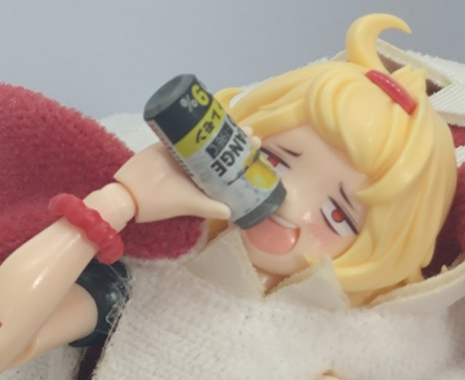 itsuki_plamo's tweet photo. #同じキャラでギャップのある画像を並べる
設定も頭身も、ついでに目の色も
常にふわふわとしているので定まりません… https://t.co/7g3c0iFwPM