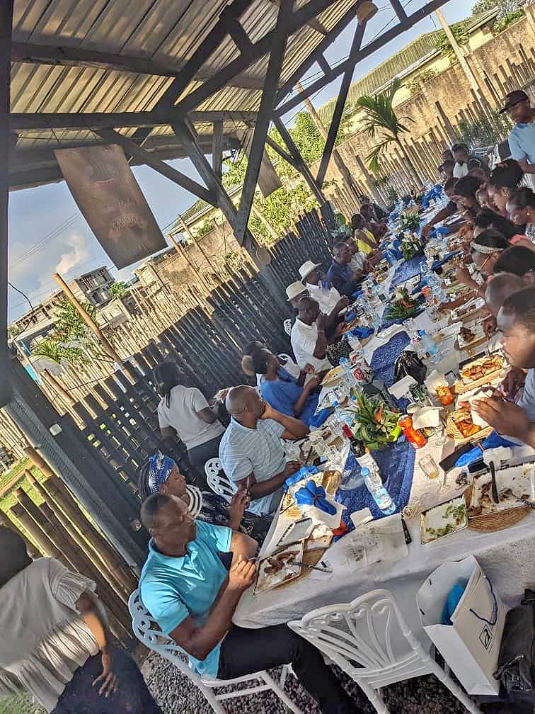 GrillandGarden2's tweet photo. Réservez votre table et laissez-nous faire le reste 🙏🏾🙏🏾🙏🏾
Yassa face ancien pesage derrière Foka construction 
683171982 https://t.co/k5q3gZUMLl