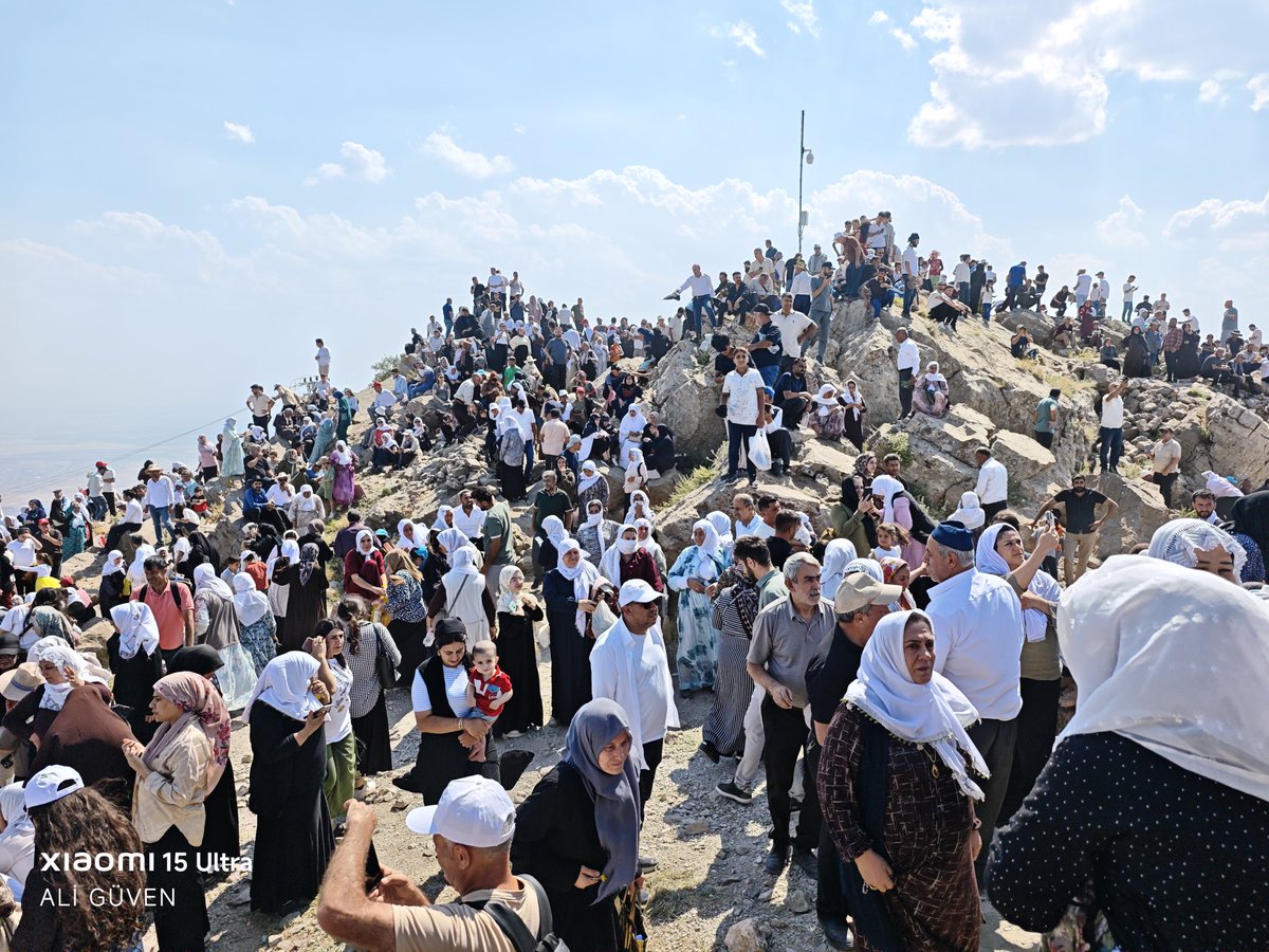 AliGUVEN100's tweet photo. Orta Doğu'nun en köklü inanç merkezlerinden biri olan Cudi Dağı'ndaki Hz. Nuh Peygamberin (a.s.) Sefine bölgesi. Bugün burayı ziyaret ettik. Rabbim ziyaretimizi kabul buyursun. https://t.co/x4T71HXZhJ