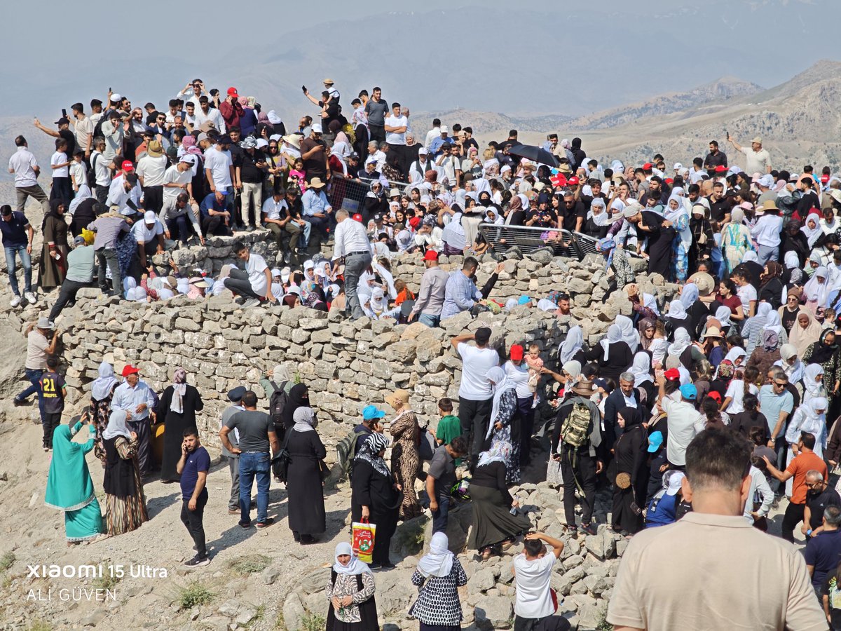 AliGUVEN100's tweet photo. Orta Doğu'nun en köklü inanç merkezlerinden biri olan Cudi Dağı'ndaki Hz. Nuh Peygamberin (a.s.) Sefine bölgesi. Bugün burayı ziyaret ettik. Rabbim ziyaretimizi kabul buyursun. https://t.co/x4T71HXZhJ