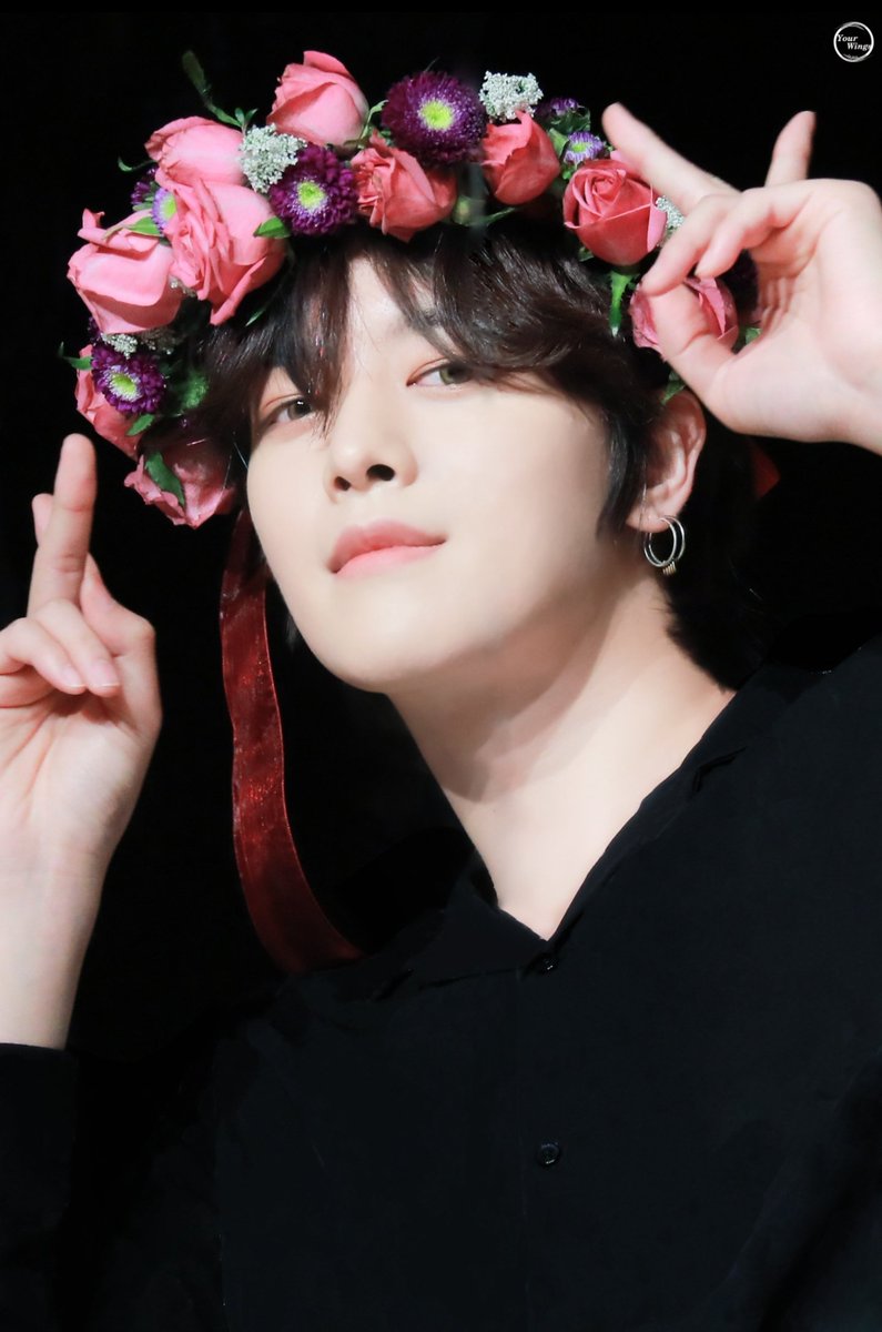 Arwens_RVkitty's tweet photo. #KimYoungJo #STMICL #RAVN 김영조 KYJ  레이븐 レイブン RV Memory 🌹🔥 https://t.co/3jUWKqp8QR