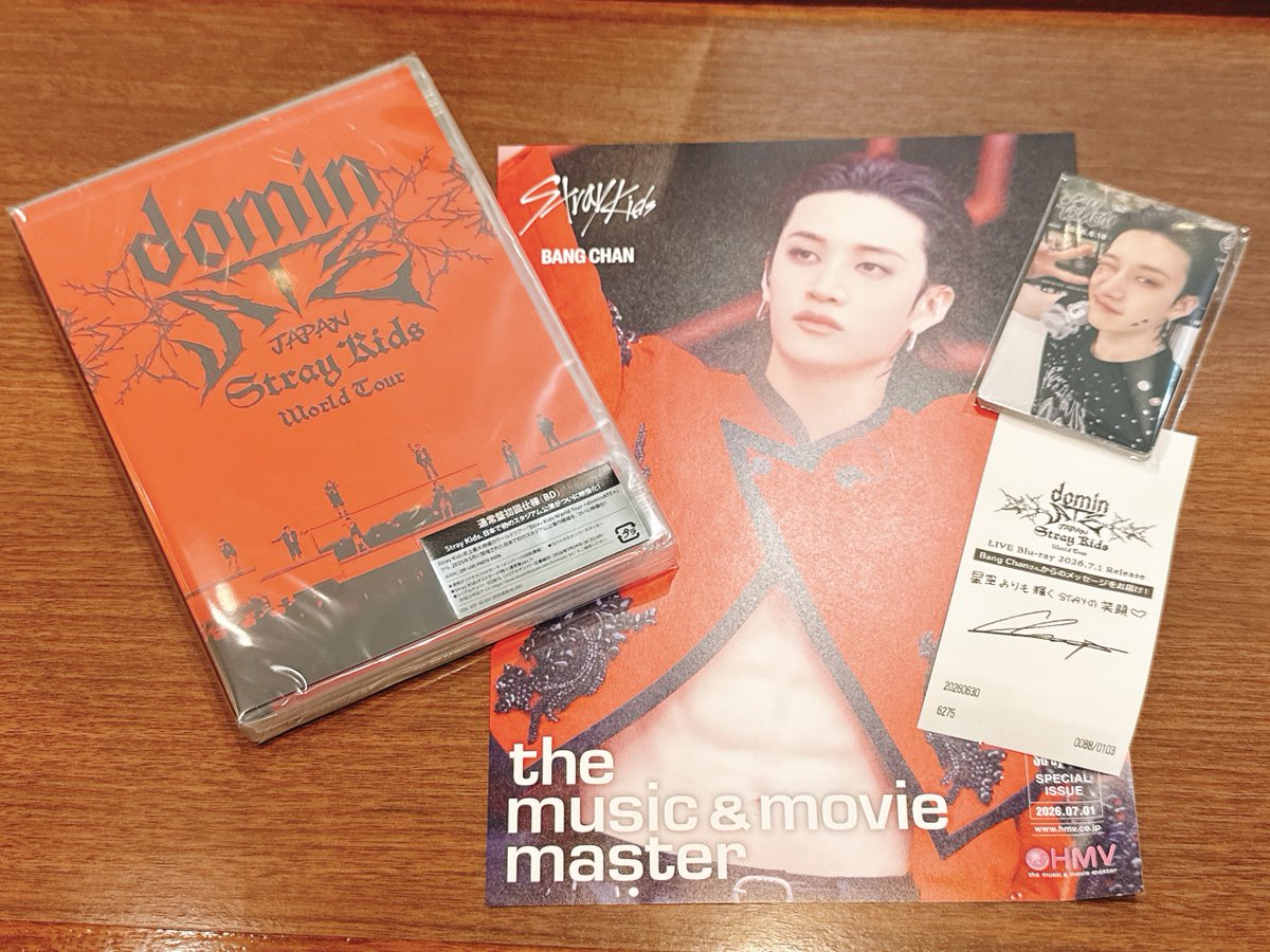 Alohastars's tweet photo. Went to HMV to get Stray Kids’ blu ray since I could get the receipt which has BangChan’s message &amp; autograph! Luckily I got the fryer of BangChan!
HMVへ！！この日に買うとバンチャンのメッセージとサイン入りのレシートもらえるから！ラッキーなことにフライヤーもバンチャン出た⤴︎ https://t.co/6EzalUl84W