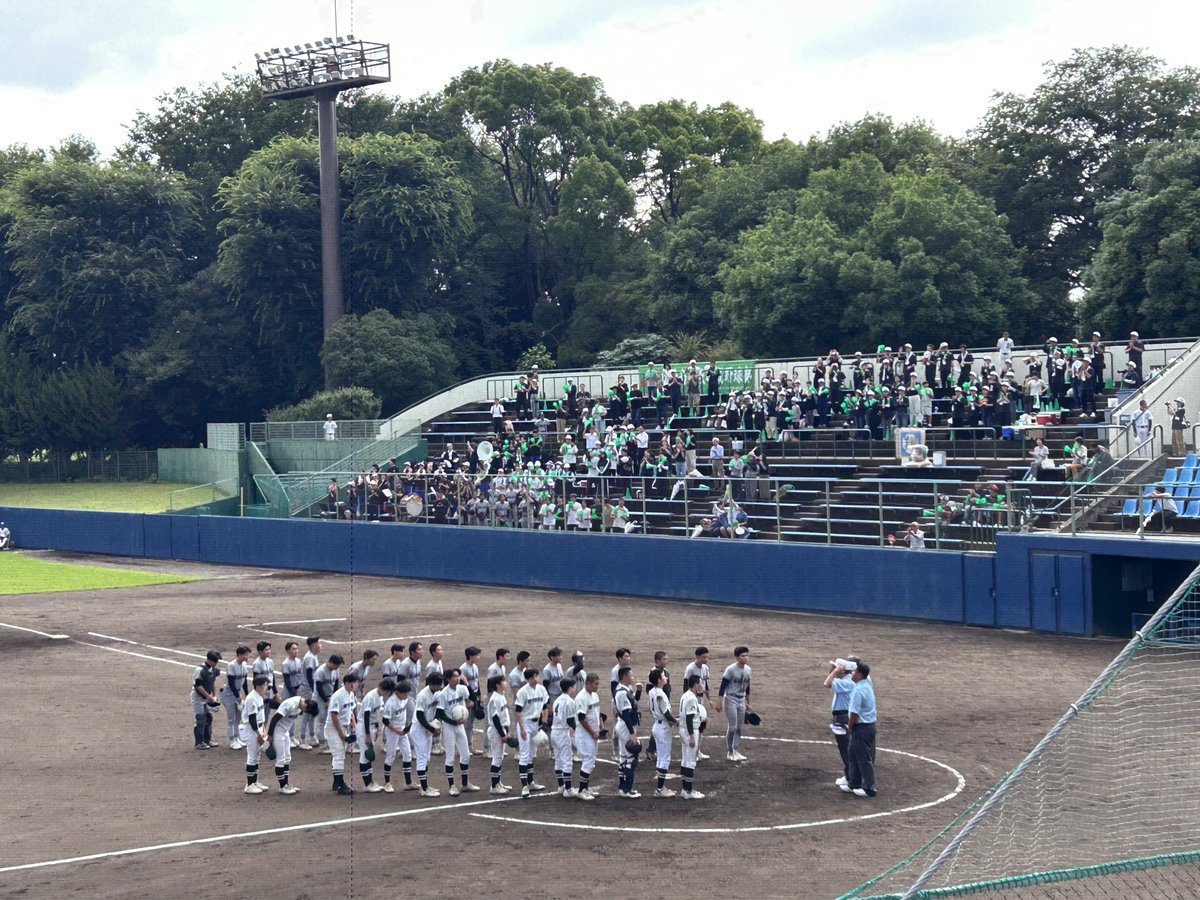 tokm1's tweet photo. ���めての高校野球観戦！メガホン持って応援して楽しかったぜ。天気もほぼ曇りで良かった。 https://t.co/CR20kiR7WH