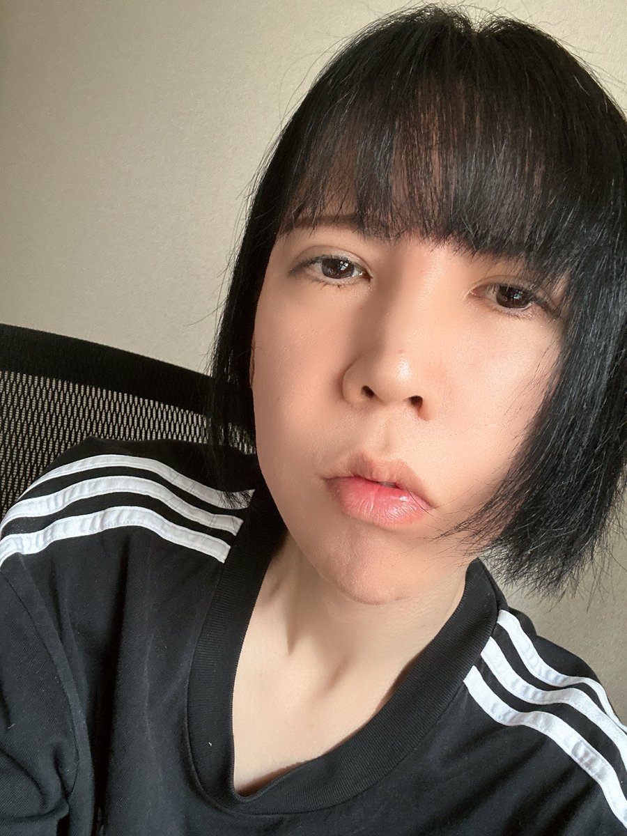 cure0529's tweet photo. 髪の毛をあと30センチは伸ばそう https://t.co/h7b6UmYhtp