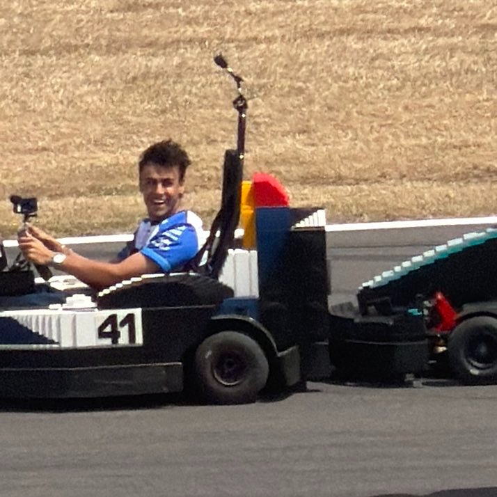 wdcarvid's tweet photo. no one was having as much fun as arvid https://t.co/qMmI70JnUq