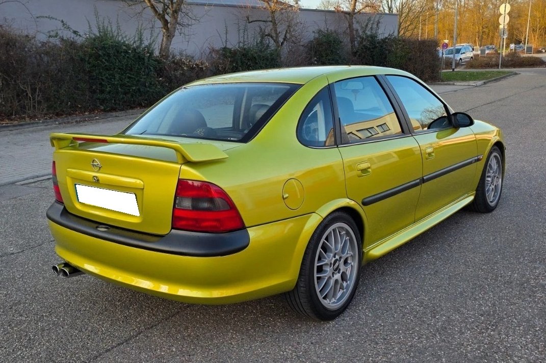 realUNICARNS's tweet photo. 1998 Opel Vectra B I500 Irmscher 2.5 V6 for sale in Germany. eBay Ad:>> https://t.co/ys56XnSXfO https://t.co/WIzeN8UUVC