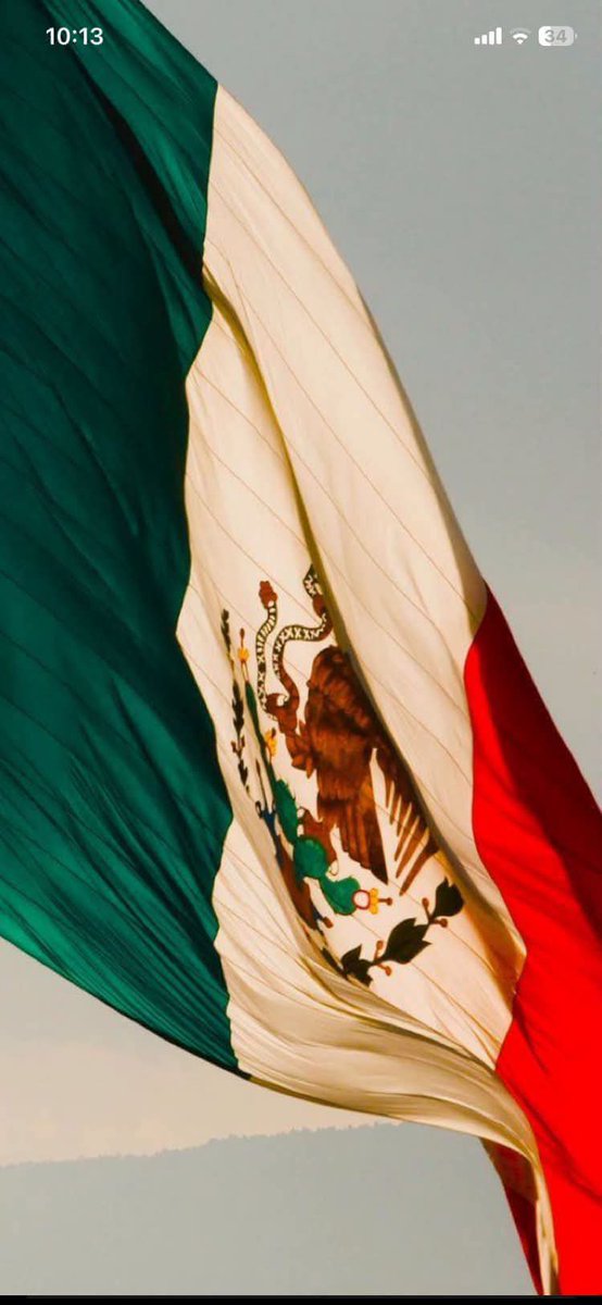 LichaWonderland's tweet photo. Hoy es. 
Pronóstico 2-1 favor México. 
¿Y porque no? ⚽💥🇲🇽
Excelente día chairiza. https://t.co/ARQBccghkA