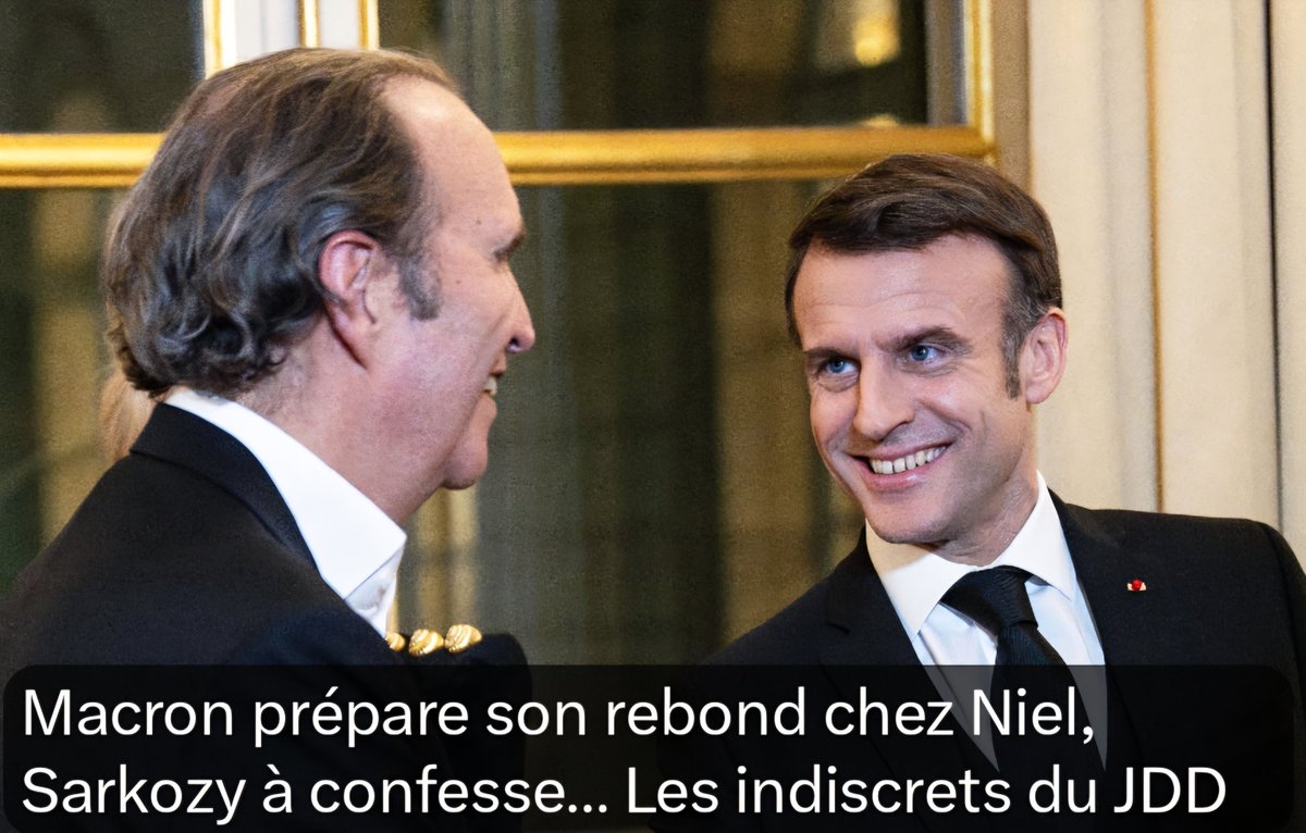 mrvicfer's tweet photo. Le Journal du Dimanche révèle ce matin que Emmanuel Macron préparerait déjà son après Élysée, avec en ligne de mire un retour possible en 2032. 

La rampe de lancement envisagée porterait un nom, Xavier Niel, neuvième fortune de France, soutien fidèle depuis 2017, et propriétaire d'un empire médiatique qui contrôle Le Monde, L'Obs, Télérama, Nice Matin, C à vous et C dans l'air. Un poste sur mesure, encore flou dans ses contours, attendrait le président sortant dans cet écosystème.

L'anecdote prend un relief particulier quand on se souvient que Macron avait déclaré, lors d'un déplacement à Chypre, qu'il ne ferait plus de politique après 2027, reprenant même la formule je n'ai pas fait de politique avant et je n'en ferai pas après. La petite musique du JDD raconte une tout autre partition, celle d'un président qui organiserait sa survie médiatique et politique avec l'aide d'un milliardaire déjà bien installé dans les rouages de l'État.

Car Xavier Niel n'attend pas 2027 pour profiter de l'argent public. Sa société de production Mediawan, cofondée avec Matthieu Pigasse et le fonds américain KKR, facture chaque année environ 110 millions d'euros à France Télévisions pour produire une partie des programmes du service public, financé à hauteur de 4 milliards d'euros par les contribuables. Interrogé récemment en commission d'enquête parlementaire sur la neutralité et le financement de l'audiovisuel public, Niel s'en est pris frontalement au rapporteur, refusant même de préciser la répartition du capital de Mediawan entre ses actionnaires, invoquant le secret des affaires.

Le tableau se complète alors de lui même. Un milliardaire déjà généreusement arrosé par l'argent public via ses contrats avec le service public audiovisuel s'apprête peut être à devenir la rampe de lancement politique du président sortant. L'argent des Français finance aujourd'hui le système. Il pourrait bien, demain, financer aussi le prochain acte de carrière de celui qui les dirige.