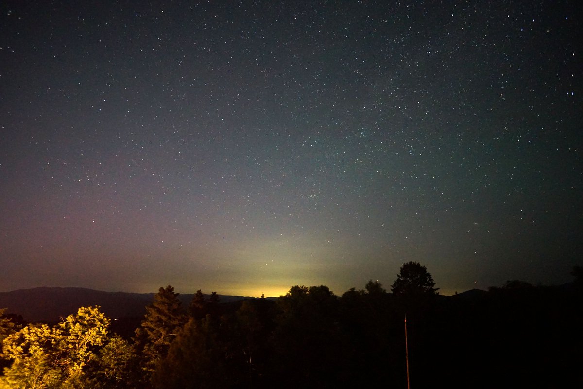 meiji_suzuhide's tweet photo. りくべつ宇宙地球科学に置かせていただいている夜光雲カメラによる低緯度オーロラです。（7月4日 日本時間21：22）
#オーロラシチズン https://t.co/YYy85hGqTl