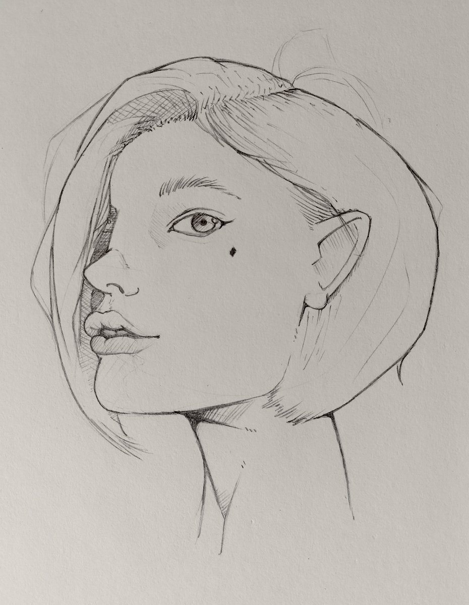 WitchYummy's tweet photo. Woman Portrait https://t.co/JKp0IjF3af