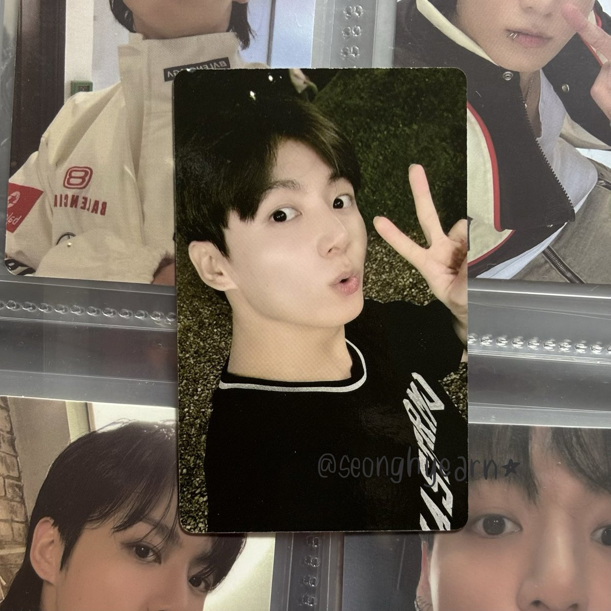 seonghyearn's tweet photo. wts lfb ph — ✮ jk its pc .ᐟ 

  ⤷ ₱ 250 + lsf
  ⤷ prio payo
  ⤷ mod: jnt

⤷ reply / dm to claim !

⌗ in the soop 2 bts namjoon rm seokjin jin yoongi hoseok j-hope taehyung v jimin jungkook pc photocard https://t.co/R3zv57Vgng