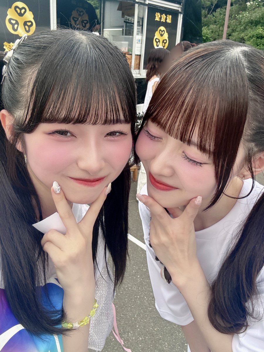CHOCO_whsp's tweet photo. #高嶺のなでしこ さんの
#松本ももな(@momonamatsumoto )
さんとお写真撮って頂きました💐🎀

2ヶ月ぶり^т⩊т^♡
もしかしたらお会いできるかな…と思っていたらバッタリ遭遇して幸せでした🥲
今日もとっても可愛かったです！

お忙しい中ありがとうございました( ߹꒳​߹ )
もっと仲良くなりたい…！🫶🏻 https://t.co/P5wlx2WbbO
