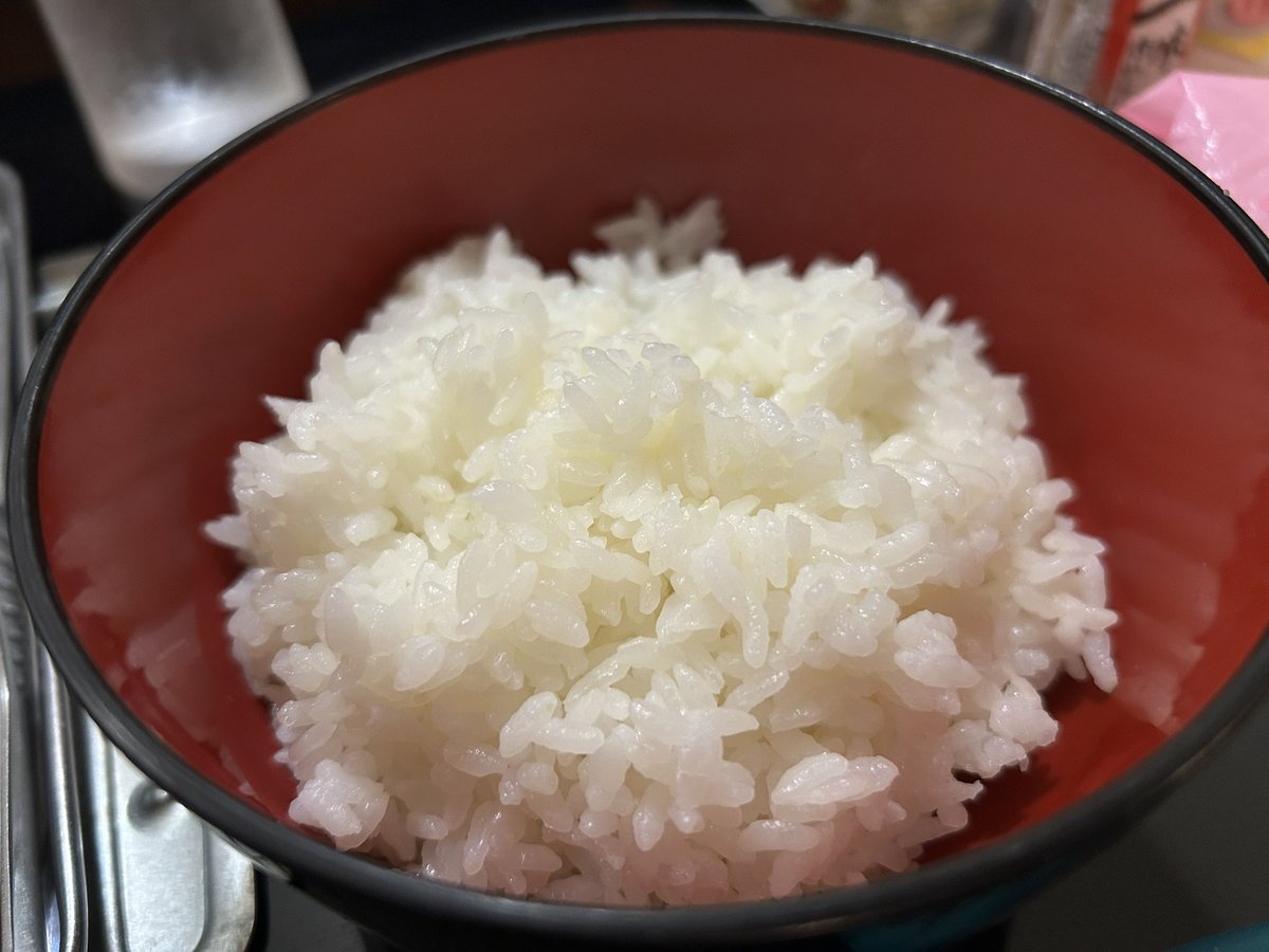 barber_ikechan's tweet photo. ♨️の帰り道

お腹が減っていたので
上富良野で焼肉してきました。「焼肉ぶーぶー」
豚サガリ、ホルモン、コブクロ、焼き野菜盛合わせ、牛カルビー
味は全てタレで食べました
白飯に1番合ったのは、ホルモン！
タレは少し甘めだったので、一味を少しフリフリしたらこれが凄く良かった
#焼肉ブーブー https://t.co/Vb3JSbUlcp