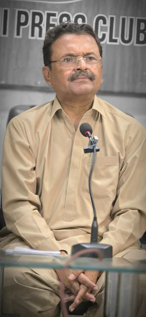 Sayed_ZainShah's tweet photo. سوچتے سب ہیں ضروری ہے بغاوت لیکن 
چاہتے یہ ہیں کہ آغاز کوئی اور کرے https://t.co/pTAbcTiP18