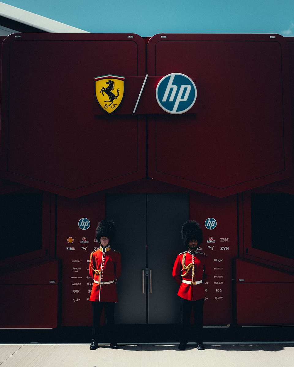 thrtysvnth's tweet photo. PROPER SET UP WHEN THE KING OF SILVERSTONE IN YOUR HOUSE https://t.co/riTKJHHIAD