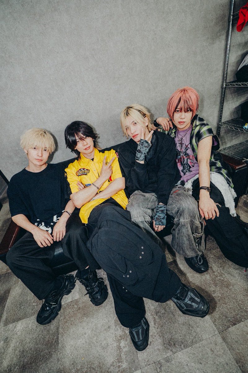 maqia_official's tweet photo. MAQIA presents 4MAN LIVE「Ride or Die」
初のMAQIA主催対バンありがとうございました‼️

最高のライブをしてくれた3バンドもありがとうございました🔥

次のライブはMAQIA 1st Anniversary ONEMAN TOUR「Alignment」ツアーFINAL✨

チケット🎫
https://t.co/JFxfPX7E3p

#MAQIA https://t.co/xhbyXbYXFS