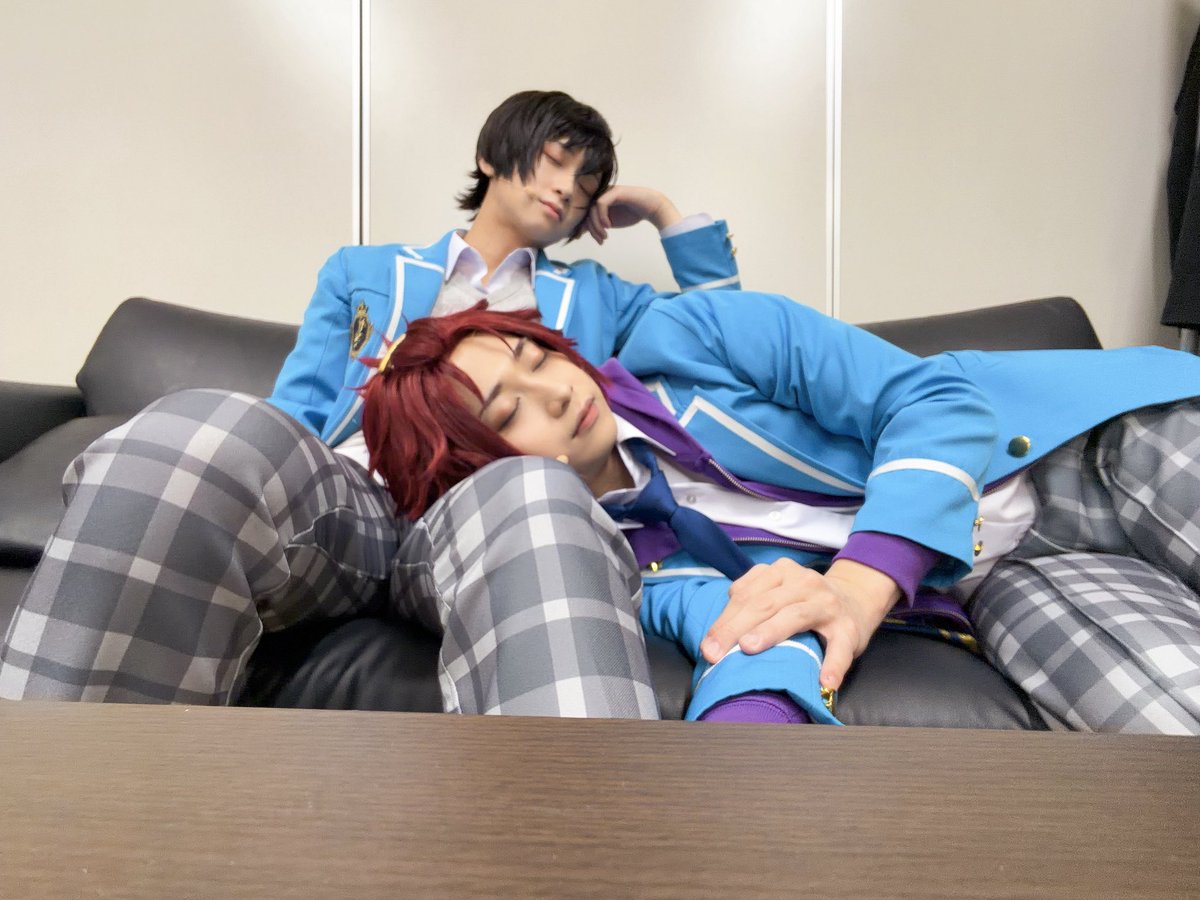 riki_riki1016's tweet photo. たまには逆でもいいだろ…💤
ってりっちゃんも寝ちゃったな💤💤 https://t.co/qBiTfYU86Q