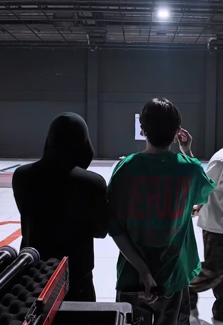 quinnktns's tweet photo. ￼￼￼￼￼￼🖤💚 https://t.co/NQROUCYaAJ