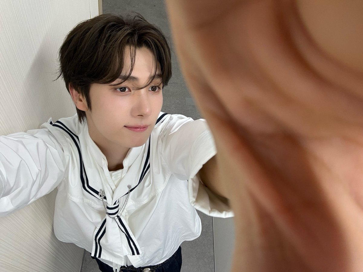 dudwo31's tweet photo. 난 최영재가 좋다 왜냐하고. ?
이 남자애가 05년생으로 보이시나요? 나이에 안 맞는 귀여운 행동과 나이에 안 맞는 성숙한 행동 걍 다 가짐 반박시 내 말이 다 맞음 https://t.co/fTxZmFc5ea