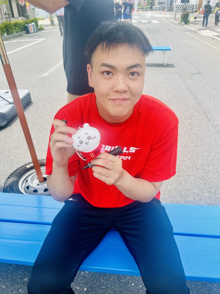 bullzonnu's tweet photo. 久々のリンリンに緊張した…！リンリンのサイン増えて嬉しいなー🥰明日からも仕事頑張れそう！ https://t.co/HdhIZ1uU8V