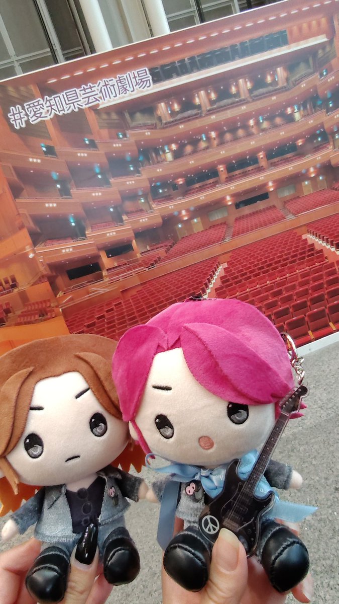sgmtPleasure's tweet photo. 本日はちょっと早めのすぎぞーさんBDお祝いできてよかった🫶🫶🫶老い先短いとか言わんといてあと500億年生きてくれ🖖🖖🖖

ほんで2年前の福岡でもすぎぞーさんBDの時に短冊書いたんよな、でじゃぶ https://t.co/zjMu0spsmN