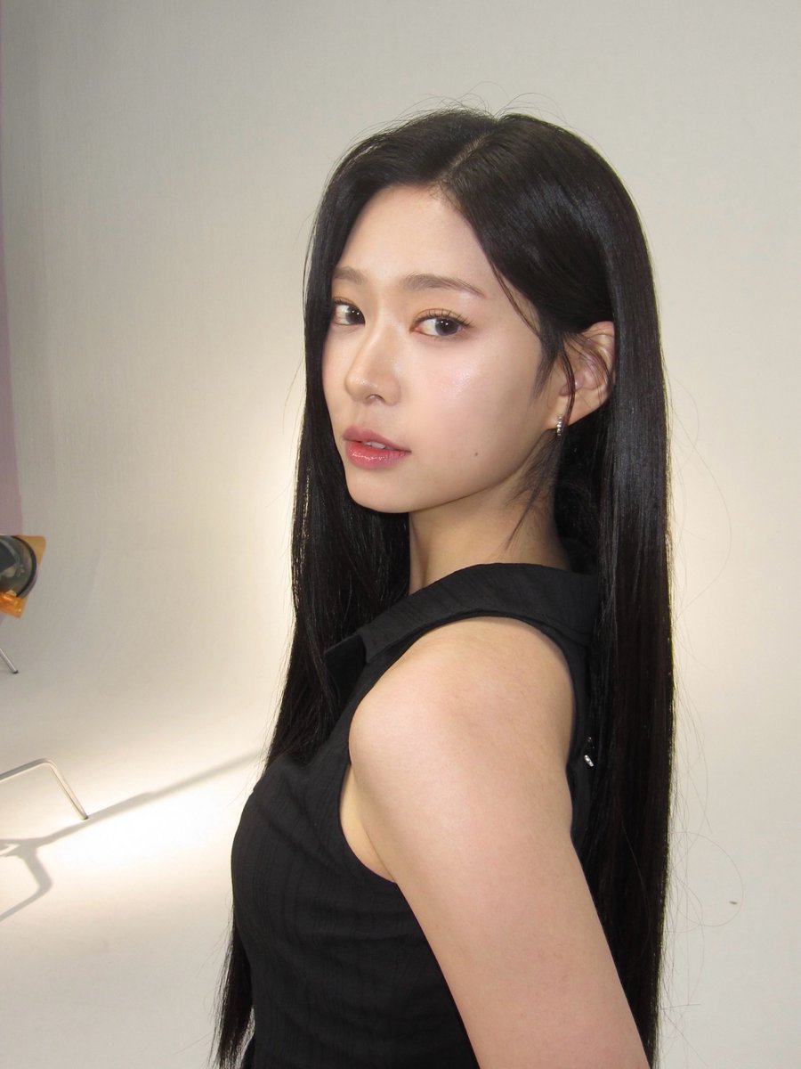 mingdays27's tweet photo. 와나프는 항상 사진을 정말 예쁘게 찍어주고, 렌즈도 정말 좋아요🥰
이렇게 계속 함께해 주셔서 너무 좋아용🤍

#김민주 #민주 #밍들레 #minju #ミンジュ https://t.co/lu9el8W5Ny