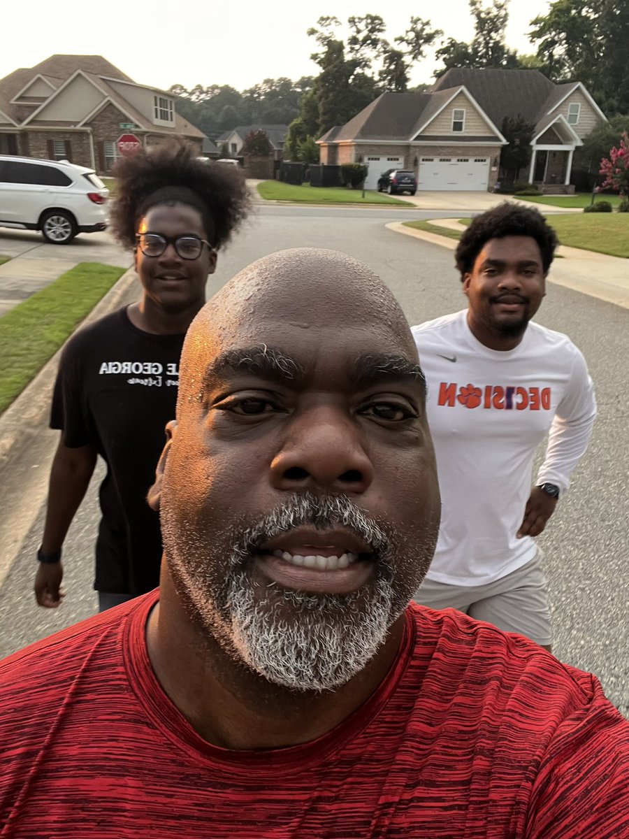 Kwray54's tweet photo. Did a Mile with the boys today. We could not keep up with KC. But we got that work. Good Job Boys. #RayMen #CantStopWontStop https://t.co/YKThgPLM0V