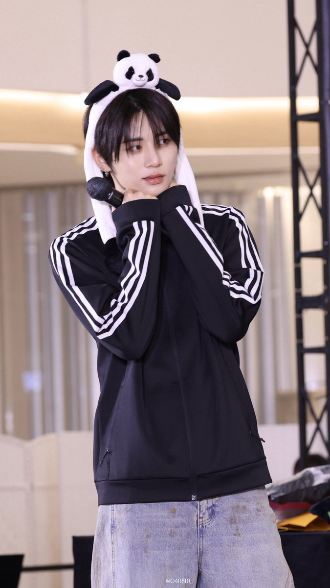 O40810_'s tweet photo. 260705 뮤직아트 공팬

판다태산🐼
#TAESAN #태산 #BOYNEXTDOOR #보이넥스트도어 https://t.co/GUeWIe7nq6