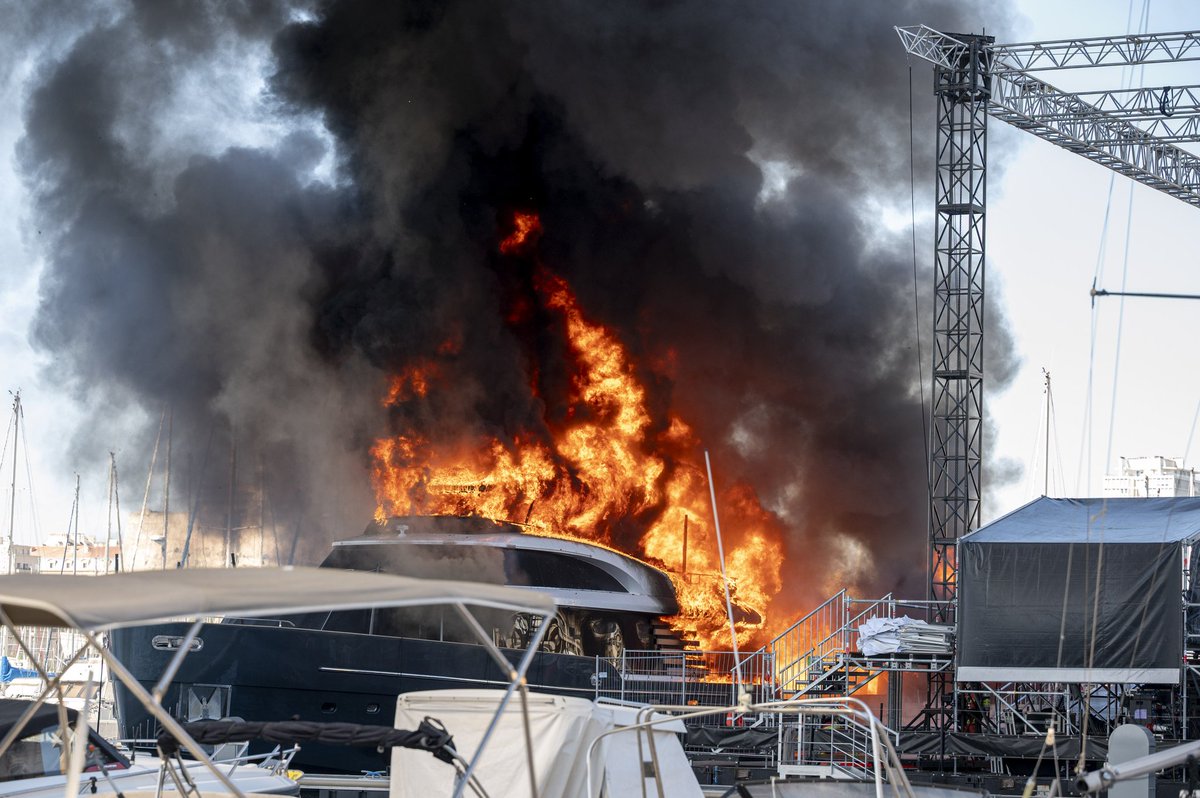 Marins-pompiers de Marseille tweet media