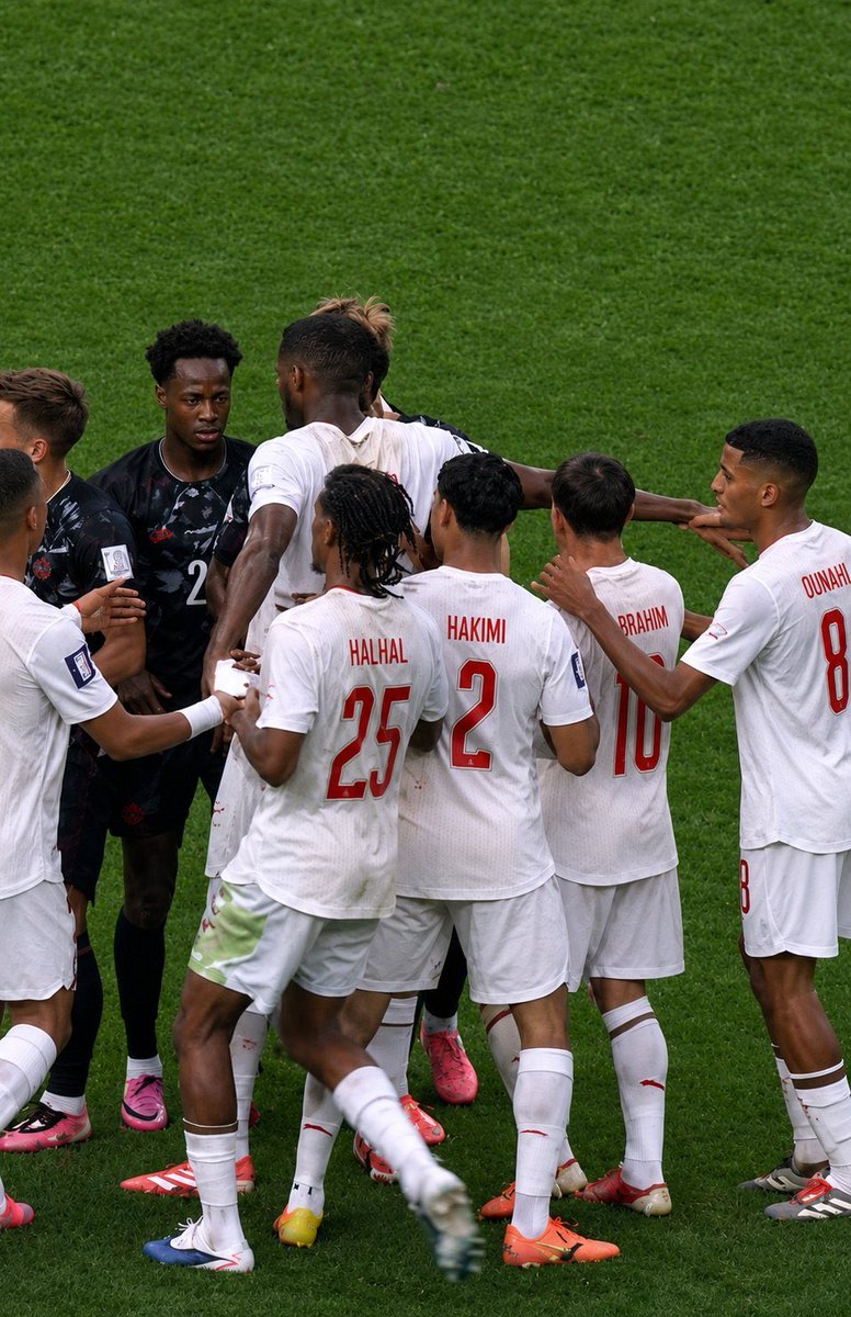 hyuka5ever's tweet photo. MY NATION ❤️💚 #MAROC #QUARTdeFINAL https://t.co/fRbJZVthlv