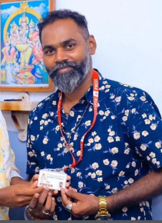 ProHariBabuS248's tweet photo. மிகுந்த மகிழ்ச்சியும் மனந��றைவும்! 🙏❤️
என் கனவுப் பயணத்தில் ஒரு முக்கியமான மைல்கல் – PRO Card-ஐ பெற்றதில் பெருமையும் நன்றியும். தமிழ் திரையுலகில் வெற்றிகரமான PRO ஆக வேண்டும் என்ற என் கனவின் முதல் படி இது. உங்கள் அன்பும் ஆதரவும் என்றும் வேண்டும்!  #PROCard #TamilCinema https://t.co/3DK2daN6DO