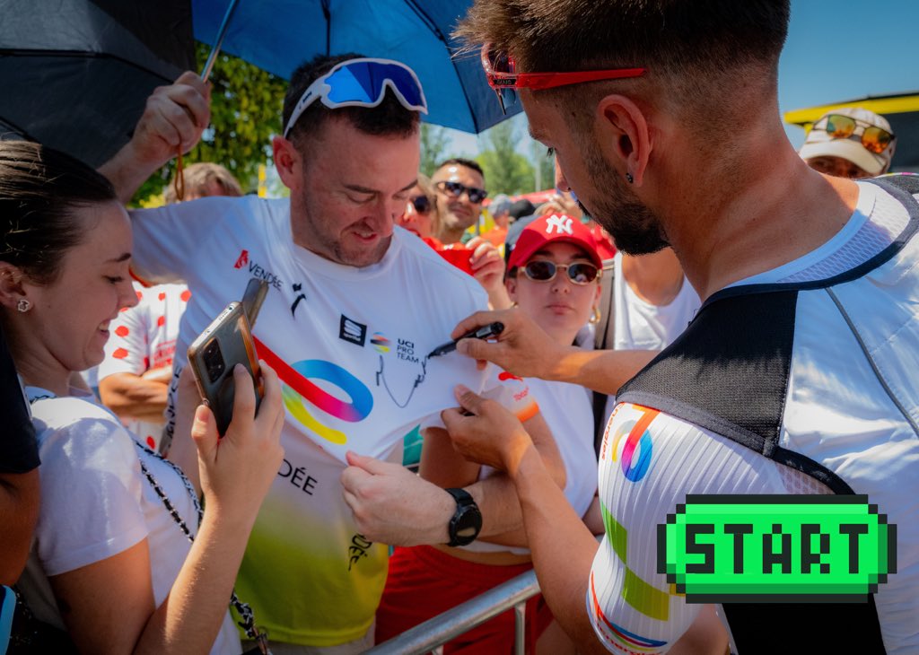 TeamTotalEnrg's tweet photo. 𝙋𝙤𝙨𝙚, 𝙎𝙞𝙜𝙣, 𝙎𝙥𝙚𝙖𝙠 and repeat (21x)

#AllezTotalEnergies ⚡️ https://t.co/u8RLMSk9CU
