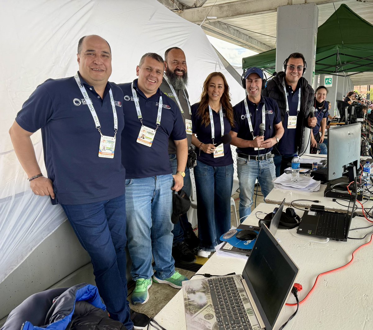 yoapalacios's tweet photo. Estamos al aire: Campeonato Panamericano Patinaje de Velocidad Clubes y Naciones 2026 Guarne, Antioquia. Transmisión en vivo a través de YouTube, Facebook, Kick, por World Skate América y Federación Colombiana de Patinaje. @WSkateAmerica @Fedepatincol 🛼🇨🇴 https://t.co/q5OOnpNIrA