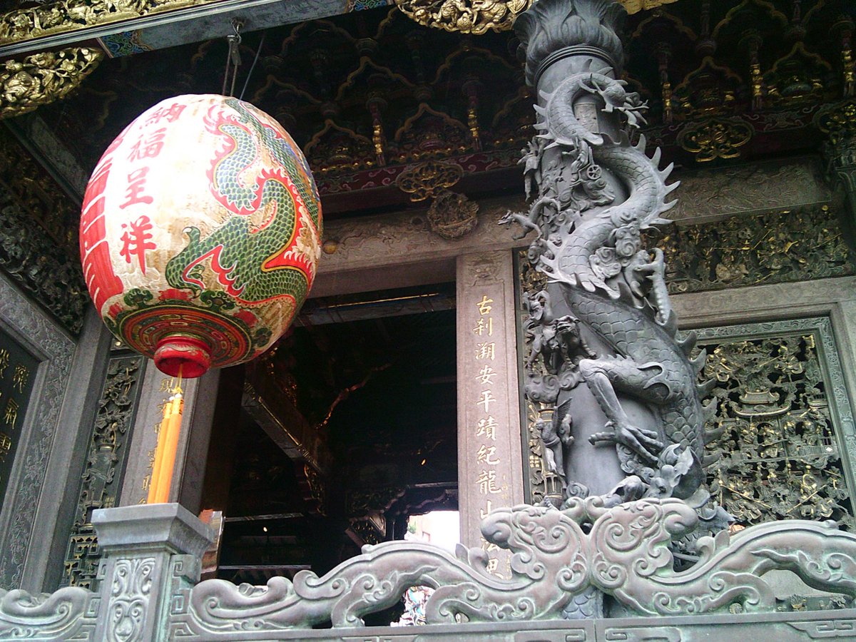 moonsflv's tweet photo. 龍山寺 https://t.co/EwISXAHL4F