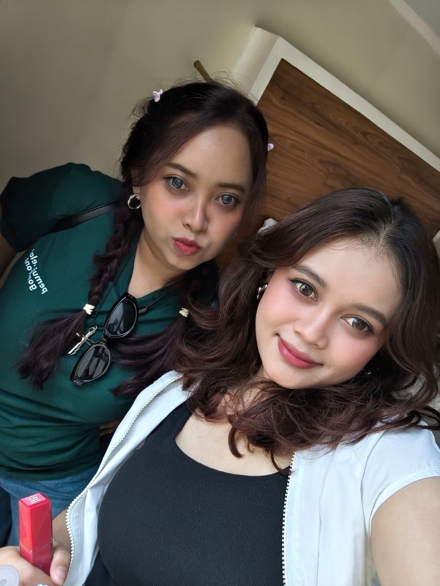 putrionn's tweet photo. nyobain primer baru buat jalan-jalan di jogja after pjf dan hasilnya ok parah https://t.co/v8DZOZr9tp