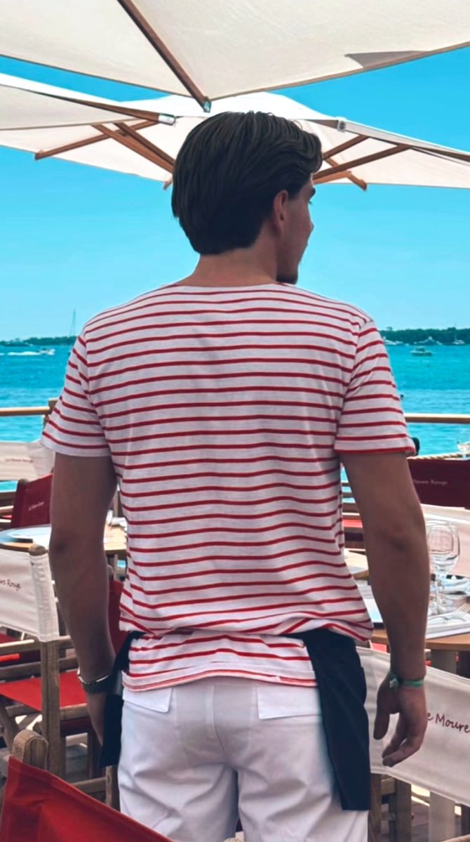 ClemCaro06's tweet photo. Fin d’une très belle aventure, début d’une nouvelle ❤️
Après 3 magnifiques saisons au Majestic Barrière / Ciro’s, écriture d’un nouveau chapitre 🙏
Ouverture ce lundi 6 juillet au Mouré Rouge. 🌊☀️ #NewChapter #Cannes #MySon #LetsGo 😍 https://t.co/9NlsTmt2uW