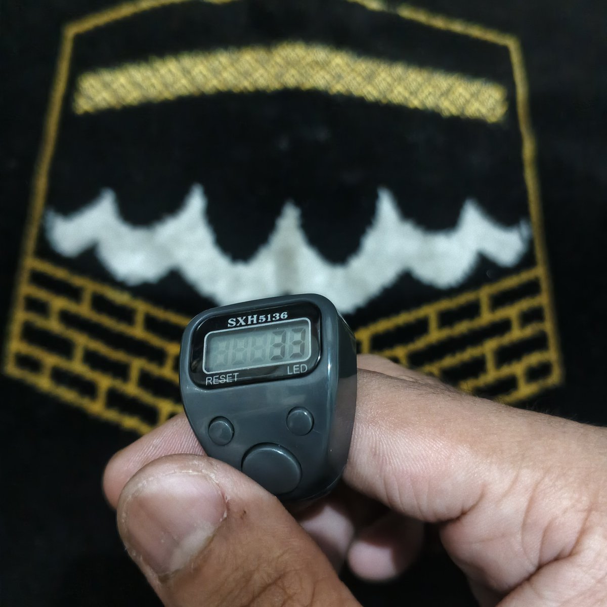 RezaSuneth's tweet photo. Bantu hamba berjalan kembali, walaupun namanya masih sering hamba sebut didalam sujud terakhir. https://t.co/bZ23R1m4Y3