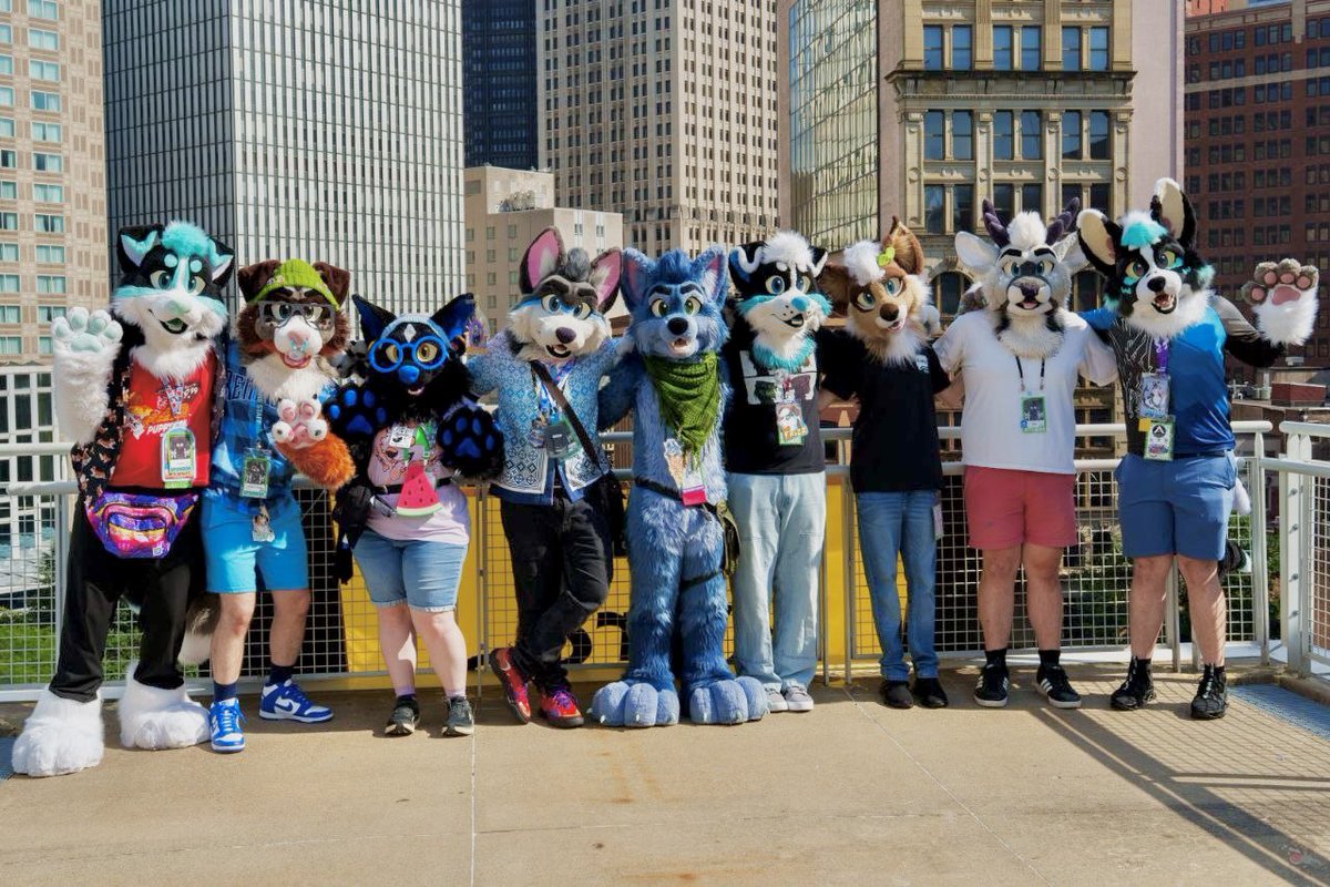 frizzcollie's tweet photo. i can’t remember the last time i had so much fun in such a short amount of time. saw so many friends, spent lots of time suiting, and generally had a ton of fun despite the weather. cya next year #anthrocon i had a fuckin blast! https://t.co/SAHOdQ616U