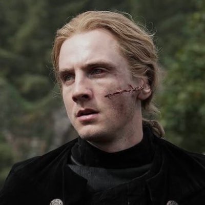 Daeronday's tweet photo. Henry Ashton’s shiny forehead, a thread. https://t.co/Uy0ZHXbtQ3