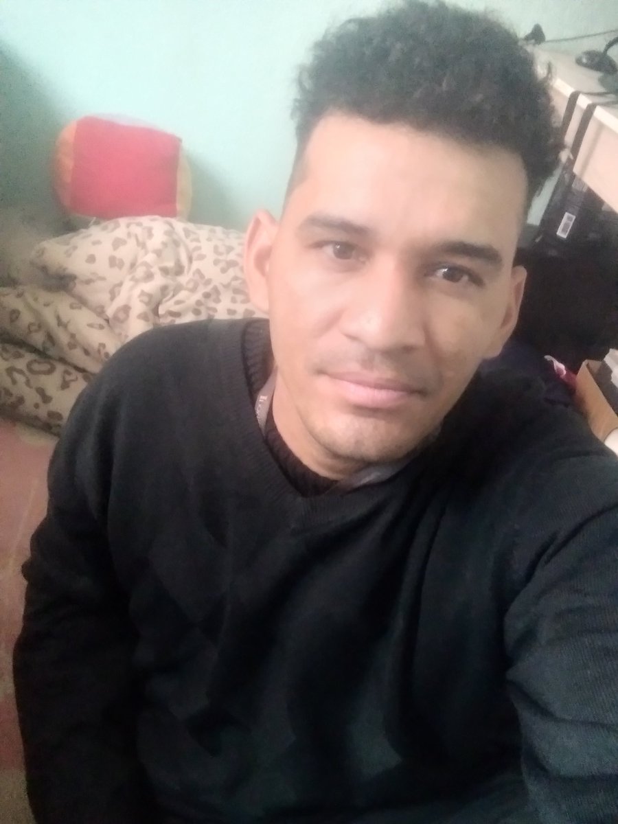 EdgarGo85826571's tweet photo. Bendecido por Deus https://t.co/Pi4F7JwP2f