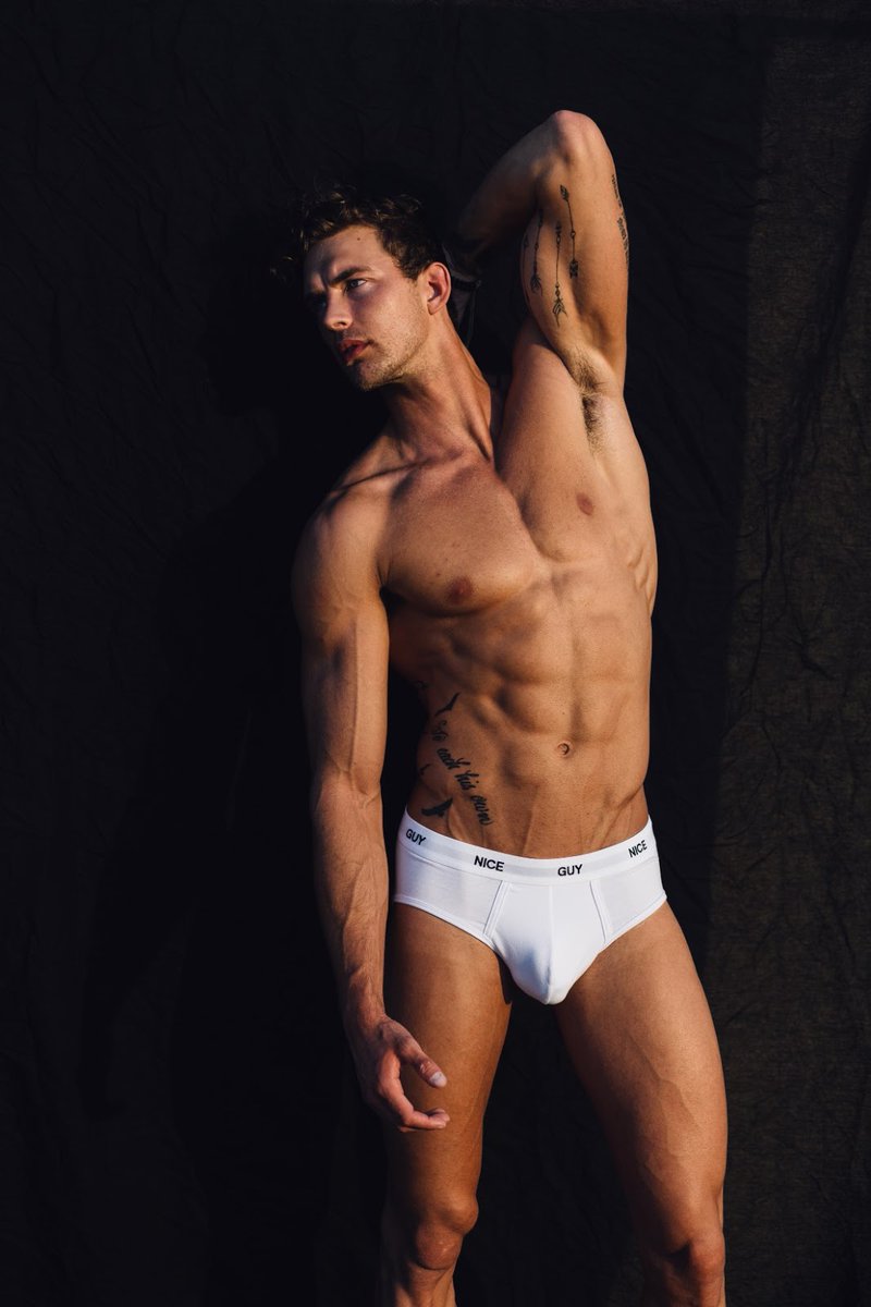 _camblackwell_'s tweet photo. photo shoot from last week finally got sorted out. they could have been better but eh, it works. clients happy, i got paid. that's all that matters. https://t.co/67dWRzdfGh