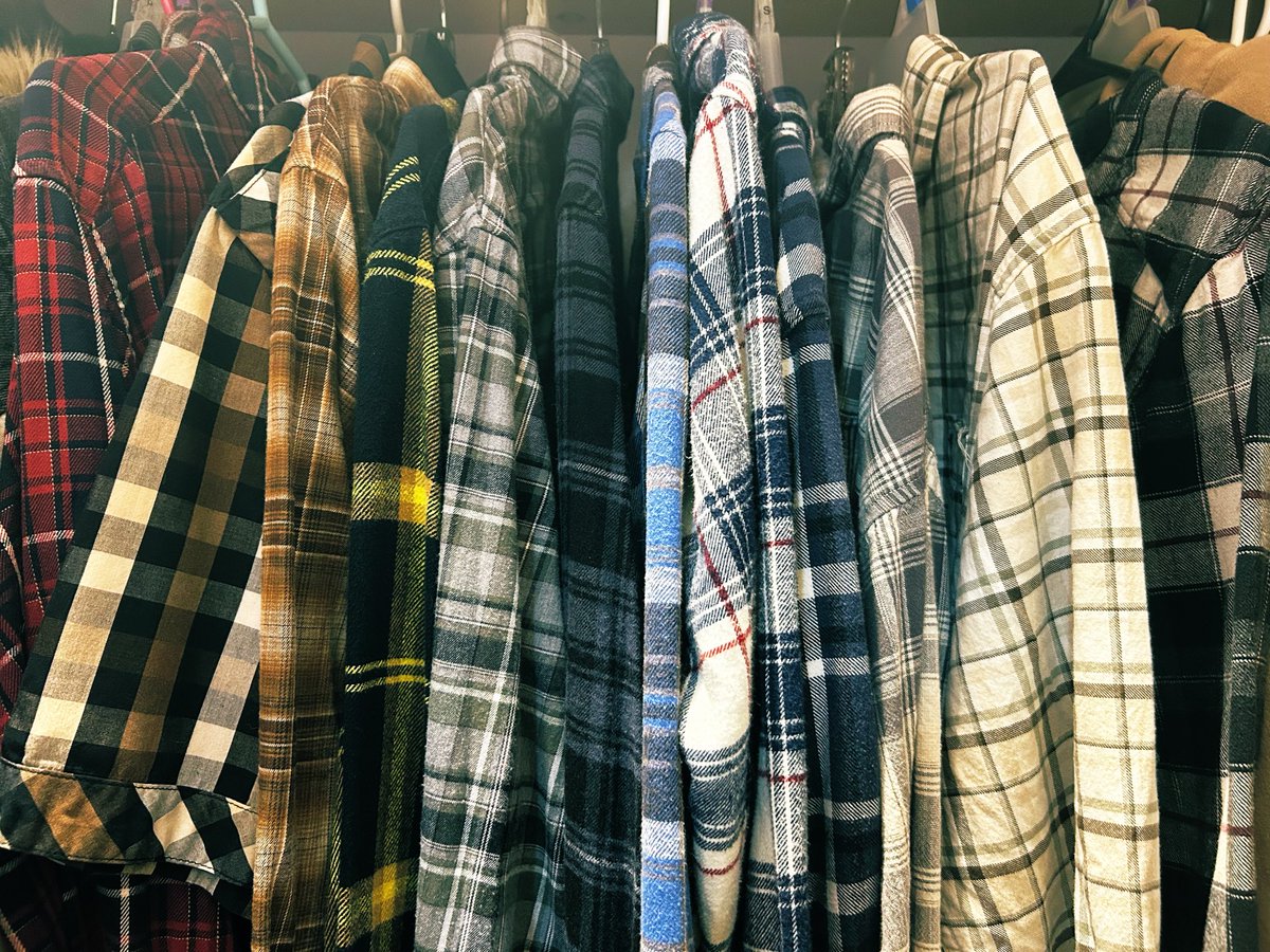 samwuah's tweet photo. my collection is #growing https://t.co/Ap9uu5dO4k