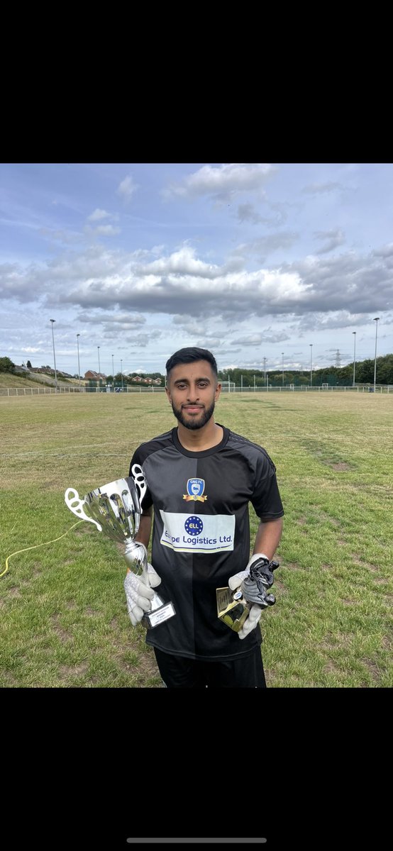 AdamShazad1's tweet photo. Alhamdulillah KFF Leicester Premier Division Champions @GNGFCLeicester https://t.co/HM9m8AzVN7
