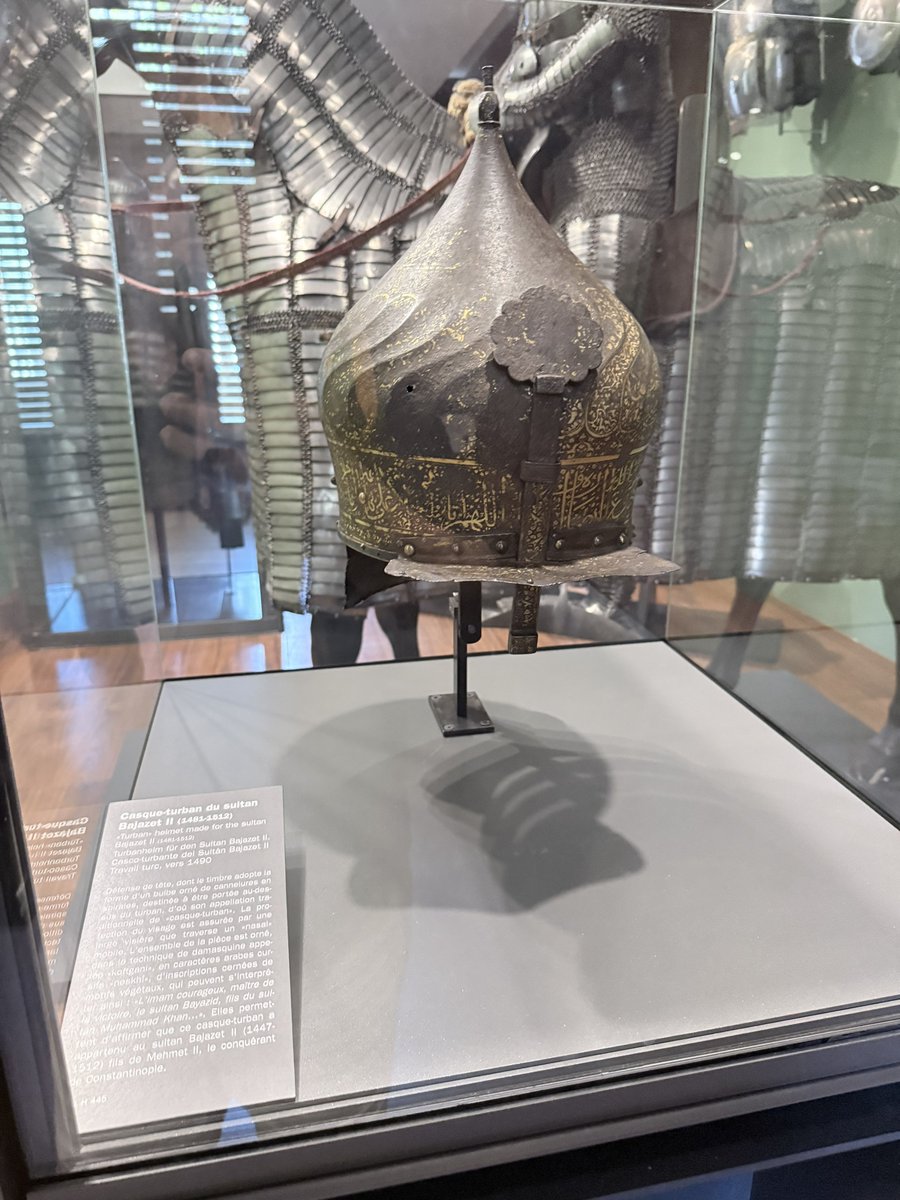 relaxmode74's tweet photo. Musee de L’armee .. yolu Paris e düşen ve askerliğe ve  silahlara  merakı olan herkesin gezemesi gereken bir müze. Nerdeyse 1000 yıllık askeri tarih burada yatıyor. Çok etkileyici. Osmanlı dan da bir çok eser var. https://t.co/BHs6saC2ti